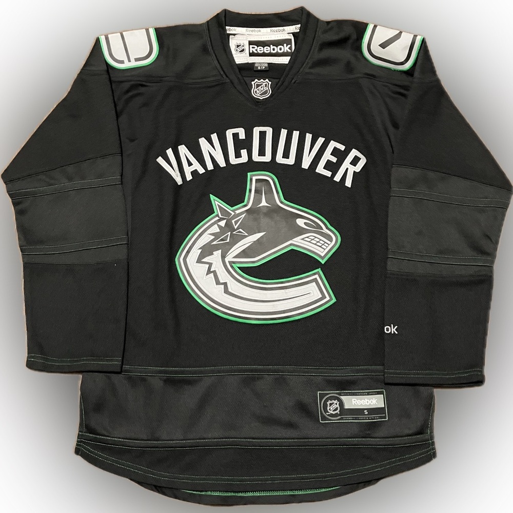 Vancouver Canucks Black Ice Reebok NHL Hockey Jersey Size S